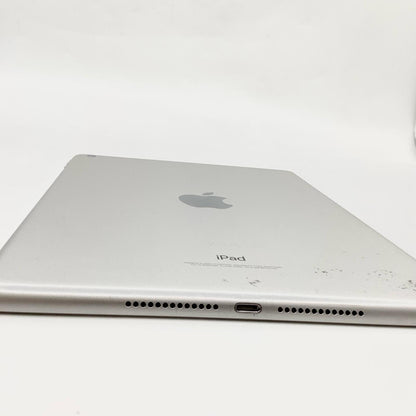 【全額返金保証】【最速発送】Apple iPad 第6世代 32GB シルバー Wi-Fi 動作確認済