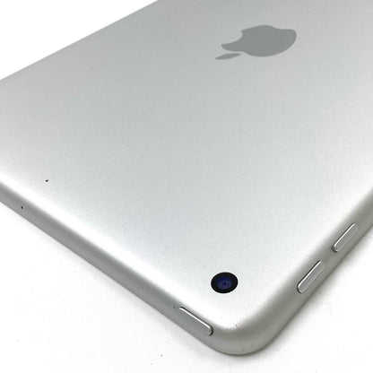 【全額返金保証】【最速発送】Apple iPad 第6世代 32GB シルバー Wi-Fi 動作確認済