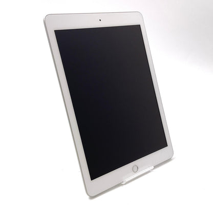 【全額返金保証】【最速発送】Apple iPad 第6世代 32GB シルバー Wi-Fi 動作確認済