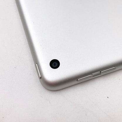 【全額返金保証】【最速発送】Apple iPad 第6世代 32GB シルバー Wi-Fi 動作確認済