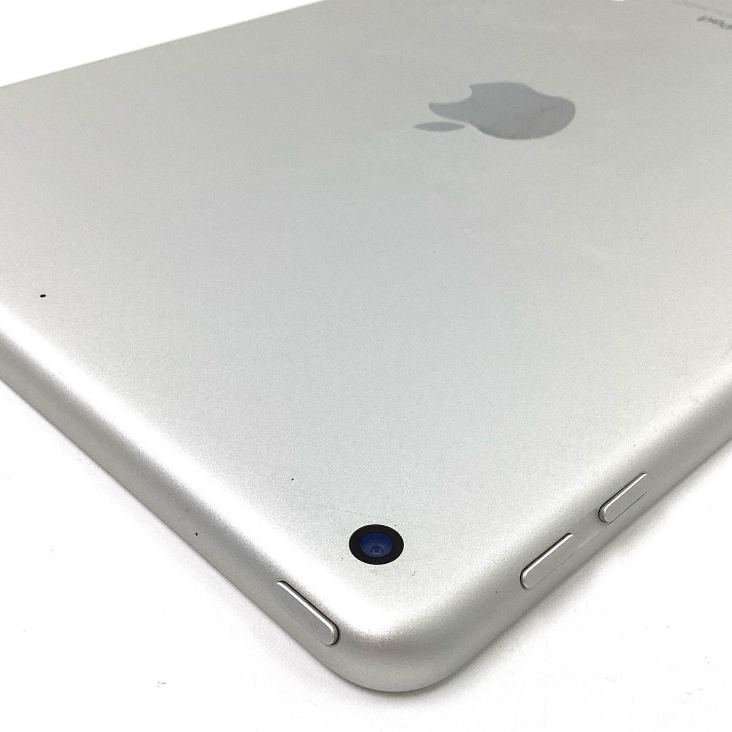 【全額返金保証】【最速発送】Apple iPad 第6世代 32GB シルバー Wi-Fi 動作確認済