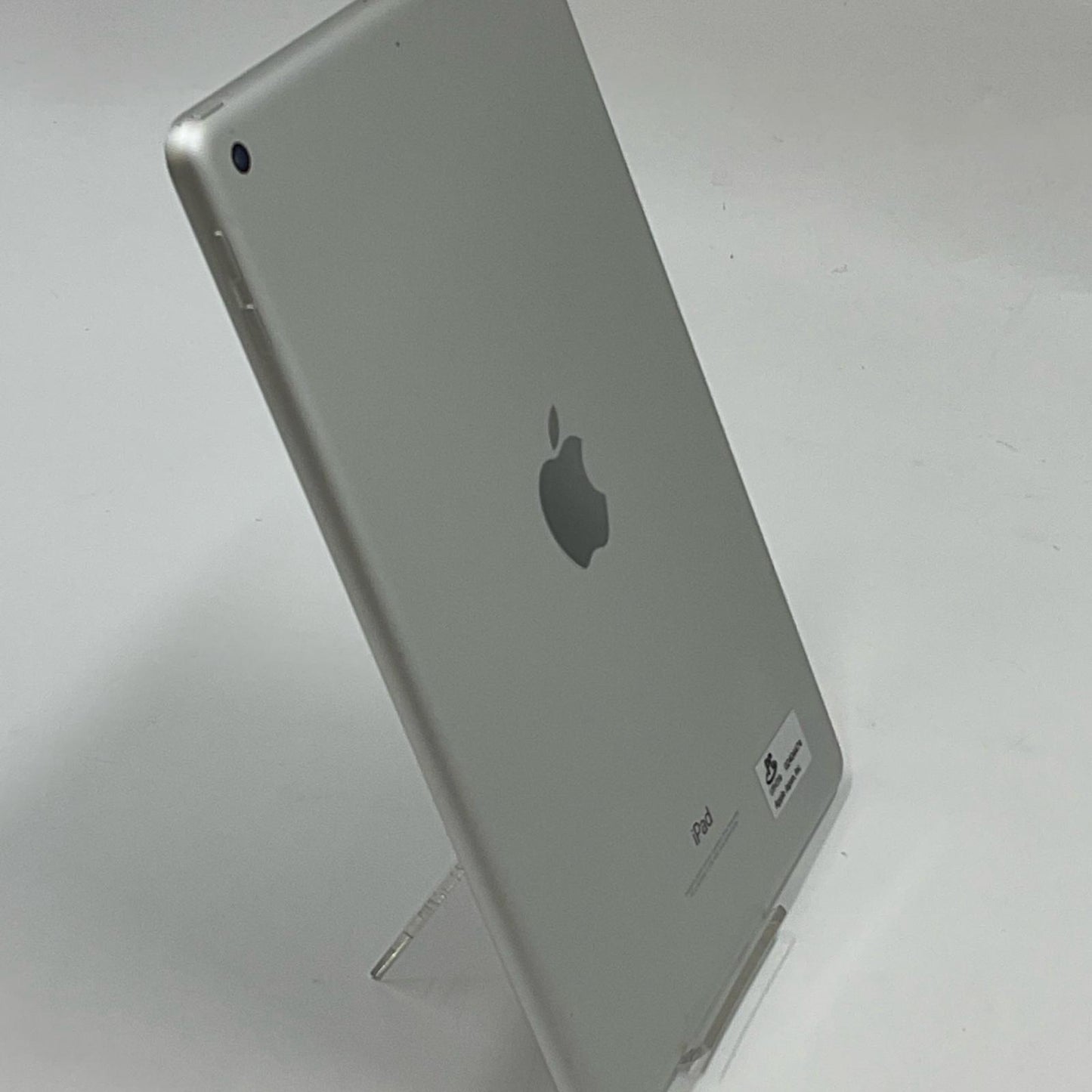【全額返金保証】【最速発送】Apple iPad 第6世代 32GB シルバー Wi-Fi 動作確認済