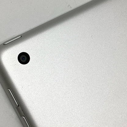 【全額返金保証】【最速発送】Apple iPad 第6世代 32GB シルバー Wi-Fi 美品 動作確認済