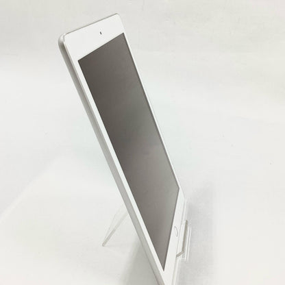 【全額返金保証】【最速発送】Apple iPad 第6世代 32GB シルバー Wi-Fi 動作確認済