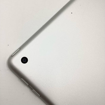 【全額返金保証】【最速発送】Apple iPad 第6世代 32GB シルバー Wi-Fi 動作確認済