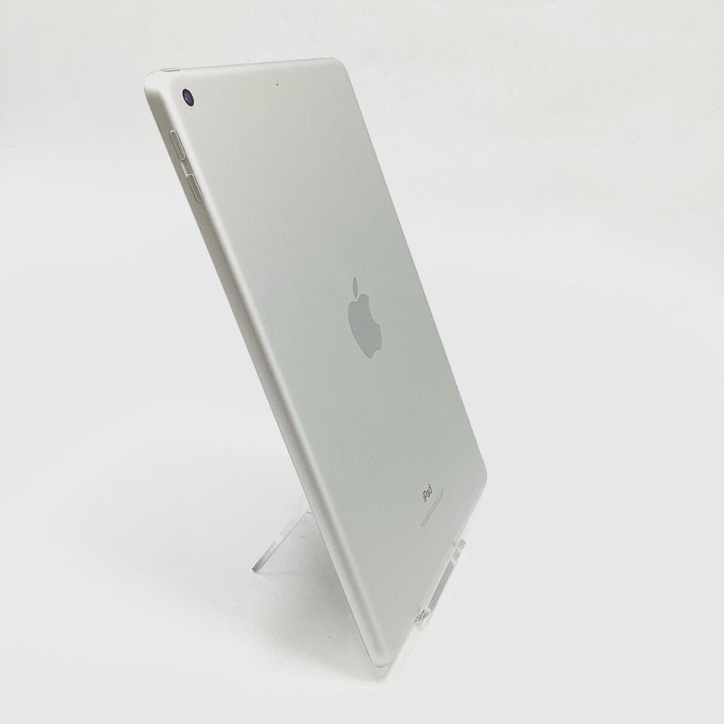 【全額返金保証】【最速発送】Apple iPad 第6世代 32GB シルバー Wi-Fi 動作確認済