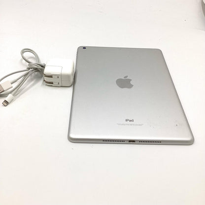 【全額返金保証】【最速発送】Apple iPad 第6世代 32GB シルバー Wi-Fi 動作確認済