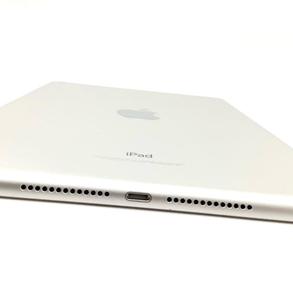 【全額返金保証】【最速発送】Apple iPad 第6世代 32GB シルバー Wi-Fi 美品 動作確認済