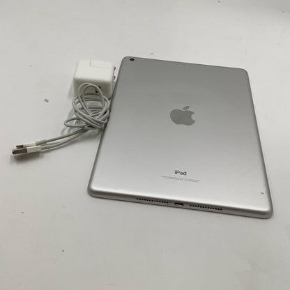 【全額返金保証】【最速発送】Apple iPad 第6世代 32GB シルバー Wi-Fi 動作確認済