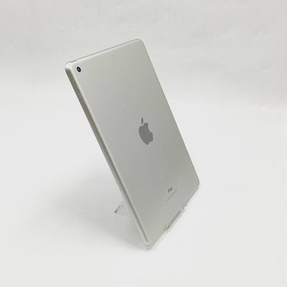 【全額返金保証】【最速発送】Apple iPad 第6世代 32GB シルバー Wi-Fi 動作確認済