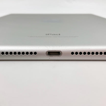 【全額返金保証】【最速発送】Apple iPad 第6世代 32GB シルバー Wi-Fi 美品 動作確認済