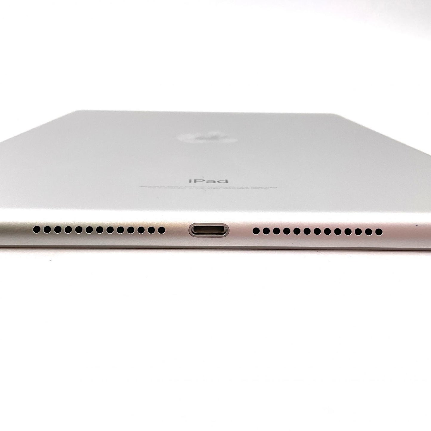【全額返金保証】【最速発送】Apple iPad 第6世代 32GB シルバー Wi-Fi 動作確認済