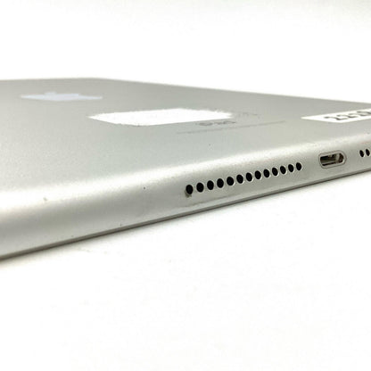 【全額返金保証】【最速発送】Apple iPad 第6世代 32GB シルバー Wi-Fi 動作確認済