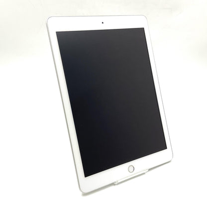 【全額返金保証】【最速発送】Apple iPad 第6世代 32GB シルバー Wi-Fi 動作確認済