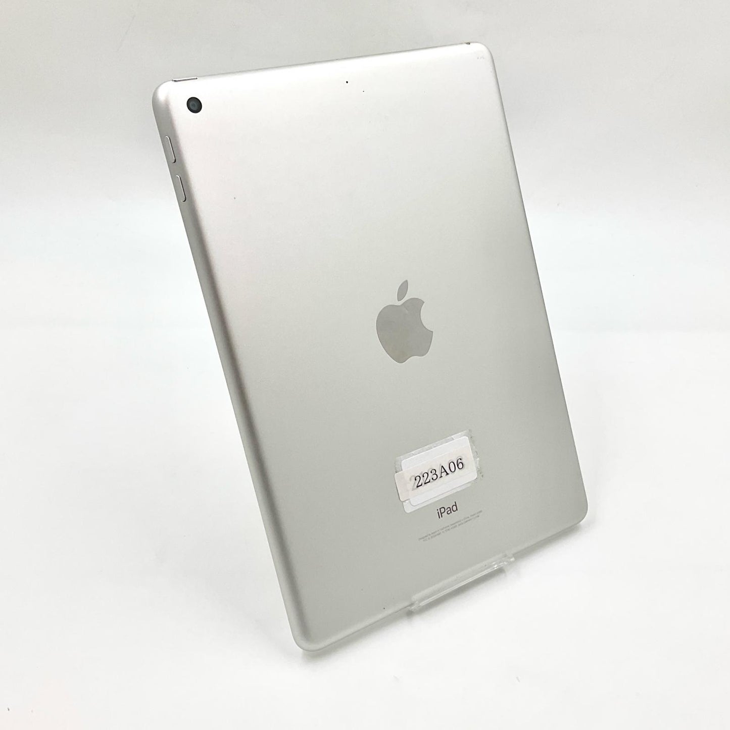 【全額返金保証】【最速発送】Apple iPad 第6世代 32GB シルバー Wi-Fi 動作確認済