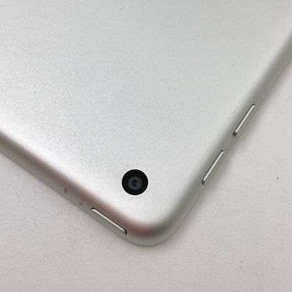 【全額返金保証】【最速発送】Apple iPad 第6世代 32GB シルバー Wi-Fi 動作確認済