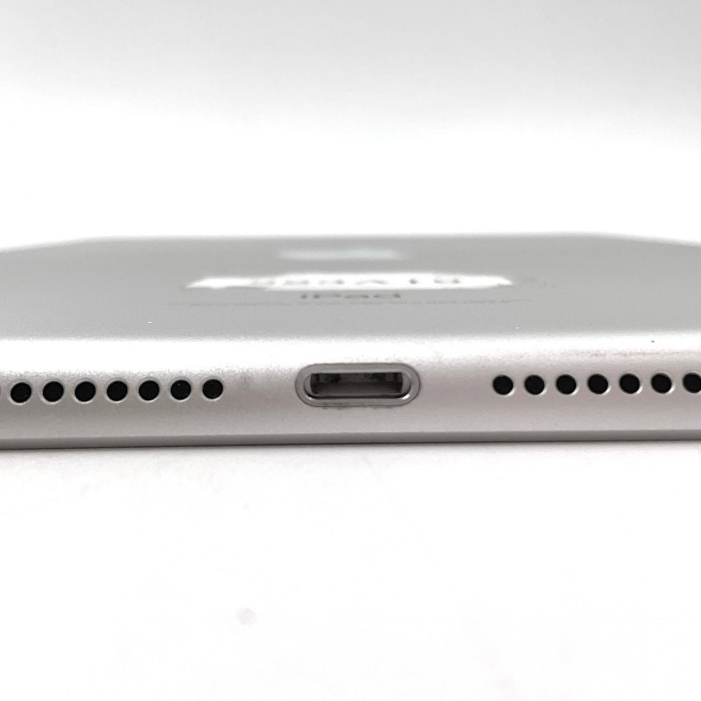 【全額返金保証】【最速発送】Apple iPad 第6世代 32GB シルバー Wi-Fi 動作確認済