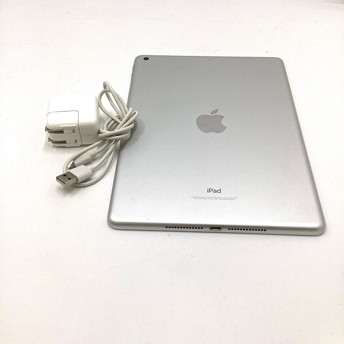 【全額返金保証】【最速発送】Apple iPad 第6世代 32GB シルバー Wi-Fi 美品 動作確認済