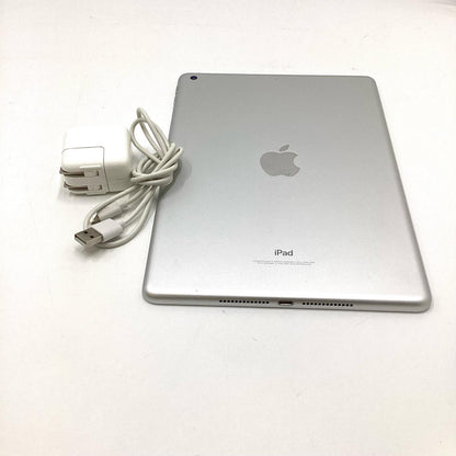 【全額返金保証】【最速発送】Apple iPad 第6世代 32GB シルバー Wi-Fi 美品 動作確認済
