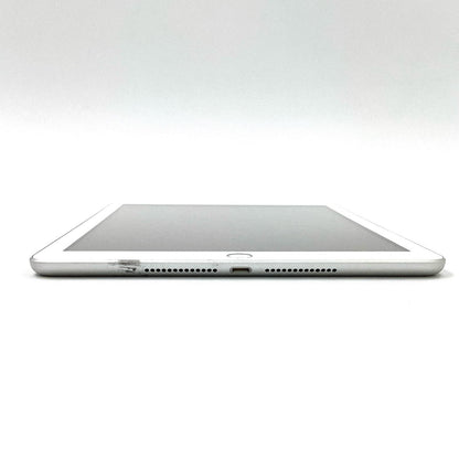 【全額返金保証】【最速発送】Apple iPad 第5世代 128GB シルバー Wi-Fi 動作確認済