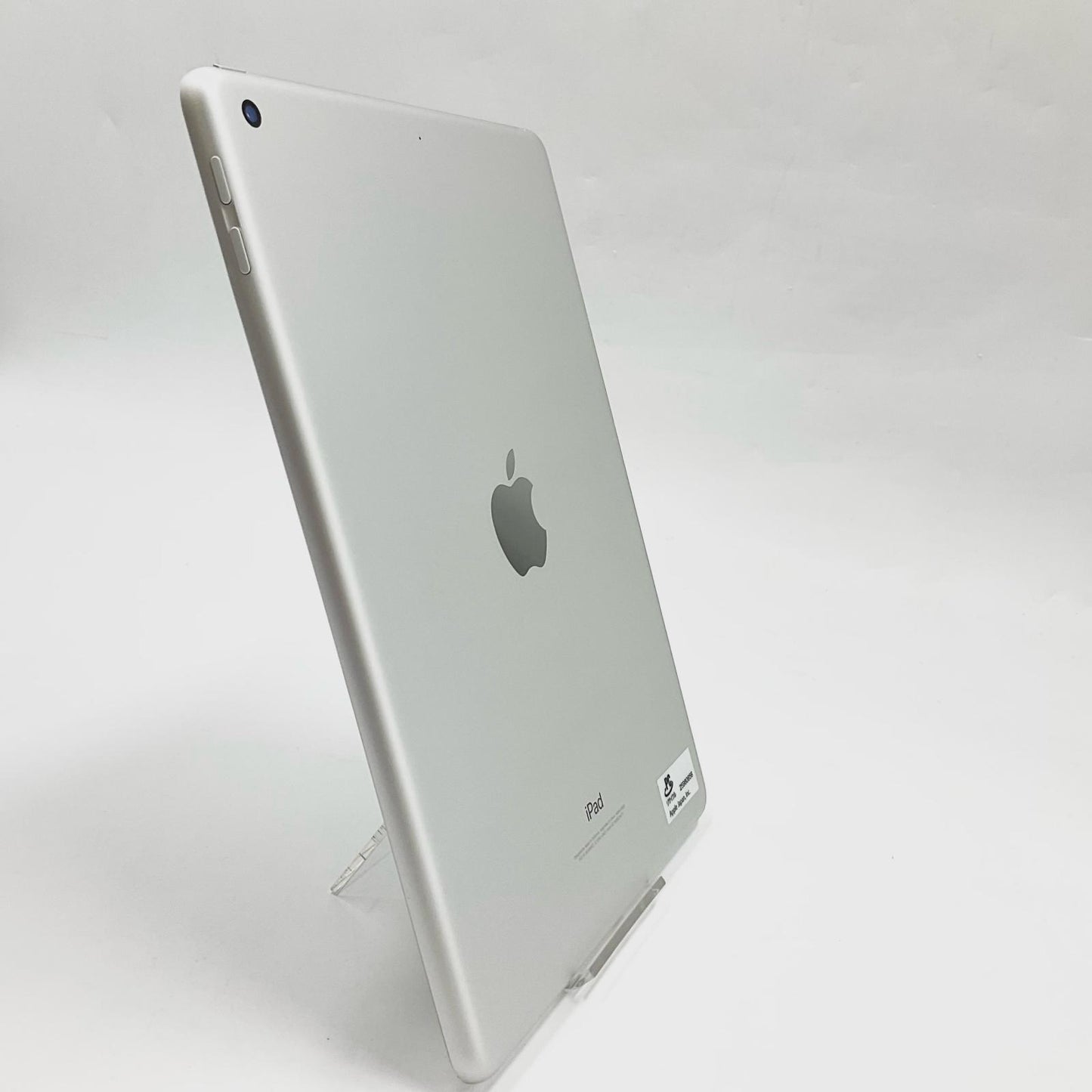 【全額返金保証】【最速発送】Apple iPad 第5世代 128GB シルバー Wi-Fi 美品 動作確認済