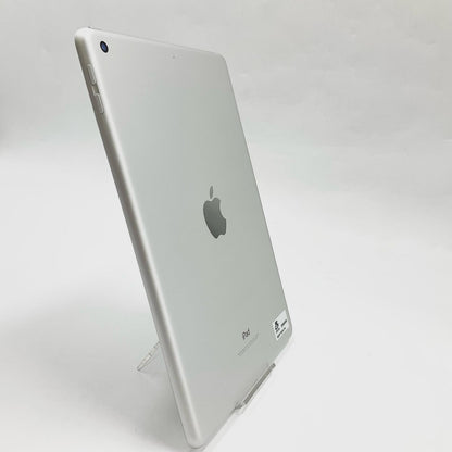 【全額返金保証】【最速発送】Apple iPad 第5世代 128GB シルバー Wi-Fi 美品 動作確認済