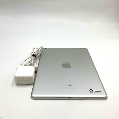 【全額返金保証】【最速発送】Apple iPad 第5世代 128GB シルバー Wi-Fi 美品 動作確認済