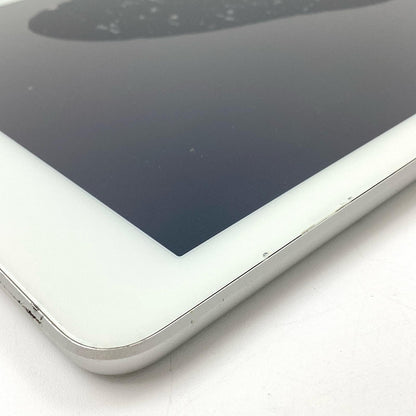 【最速発送】Apple iPad 第5世代 128GB シルバー Wi-Fi【難有】