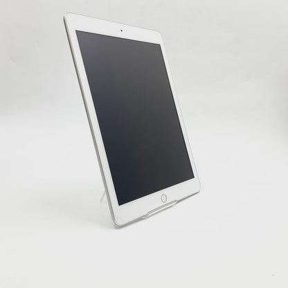 【全額返金保証】【最速発送】Apple iPad 第5世代 128GB シルバー Wi-Fi 動作確認済