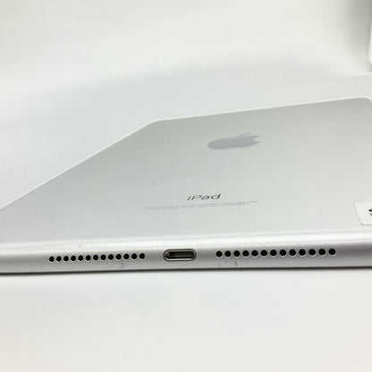【全額返金保証】【最速発送】Apple iPad 第5世代 128GB シルバー Wi-Fi 動作確認済