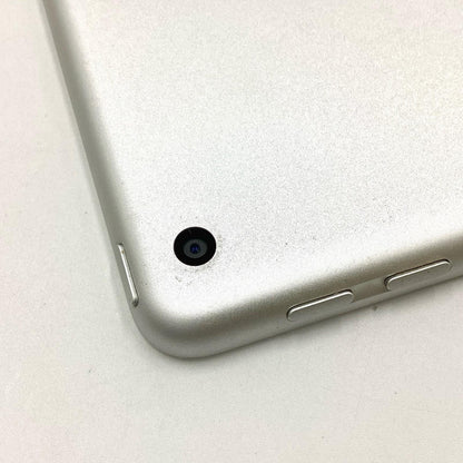 【全額返金保証】【最速発送】Apple iPad 第5世代 128GB シルバー Wi-Fi 動作確認済