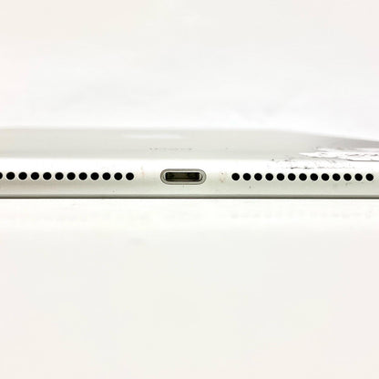 【全額返金保証】【最速発送】Apple iPad 第5世代 128GB シルバー Wi-Fi 動作確認済