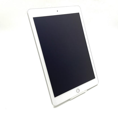 【全額返金保証】【最速発送】Apple iPad 第5世代 128GB シルバー Wi-Fi 美品 動作確認済