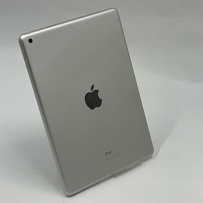 【全額返金保証】【最速発送】Apple iPad 第5世代 128GB シルバー Wi-Fi 動作確認済