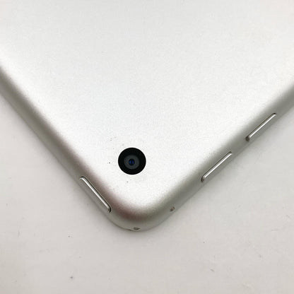 【全額返金保証】【最速発送】Apple iPad 第5世代 128GB シルバー Wi-Fi 動作確認済