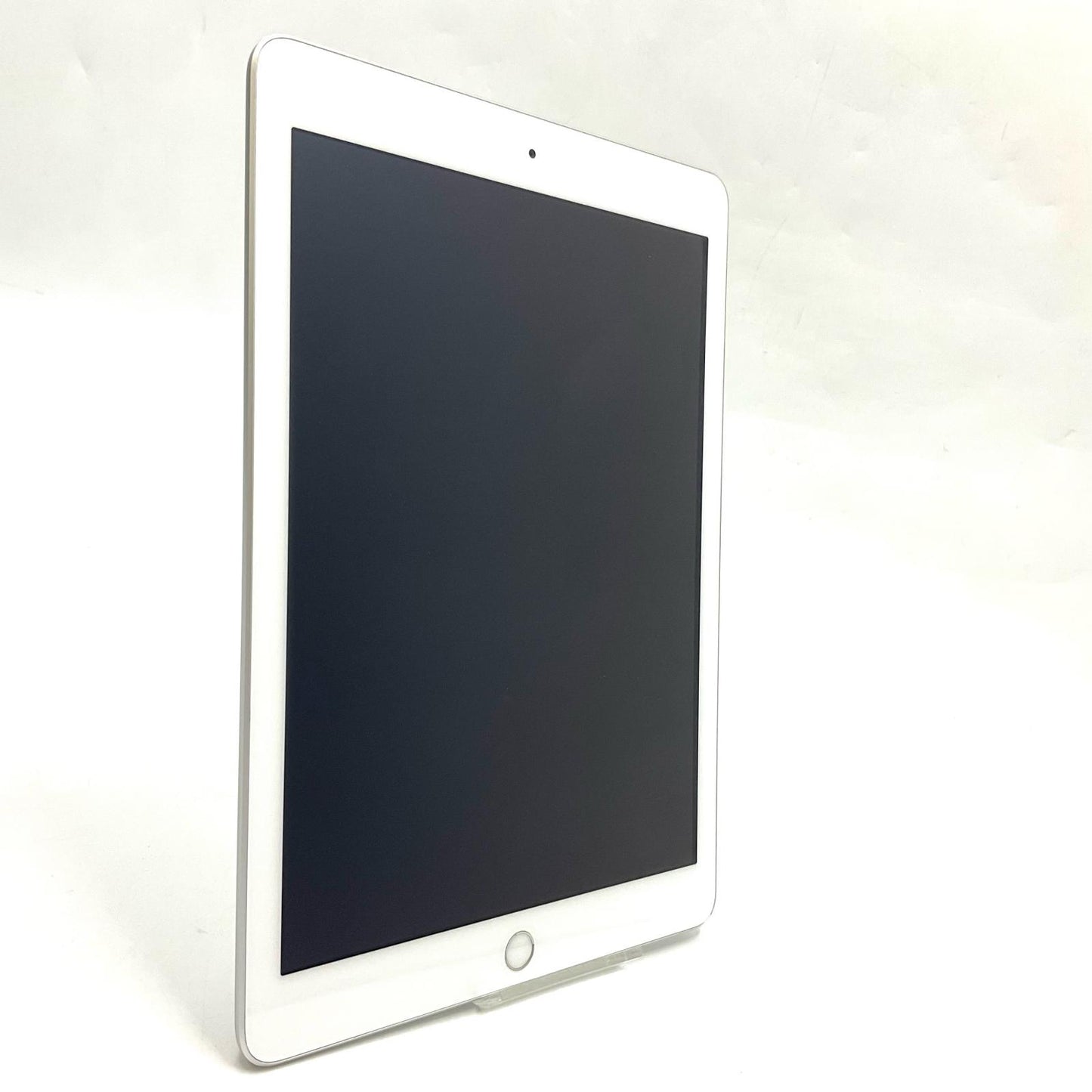 【全額返金保証】【最速発送】Apple iPad 第5世代 128GB シルバー Wi-Fi 動作確認済