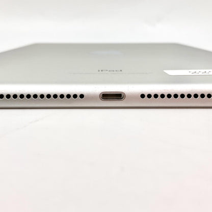 【全額返金保証】【最速発送】Apple iPad 第6世代 32GB シルバー Wi-Fi 動作確認済