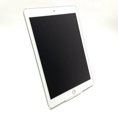 【全額返金保証】【最速発送】Apple iPad 第6世代 32GB シルバー Wi-Fi 動作確認済