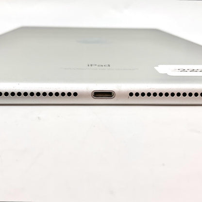 【全額返金保証】【最速発送】Apple iPad 第6世代 32GB シルバー Wi-Fi 動作確認済