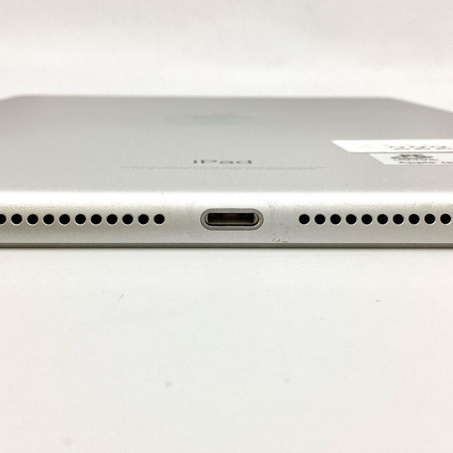 【全額返金保証】【最速発送】Apple iPad 第6世代 32GB シルバー Wi-Fi 動作確認済