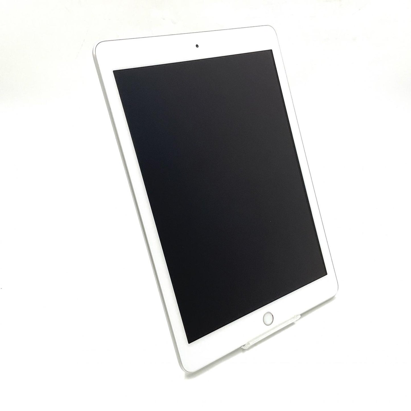 【全額返金保証】【最速発送】Apple iPad 第6世代 32GB シルバー Wi-Fi 美品 動作確認済