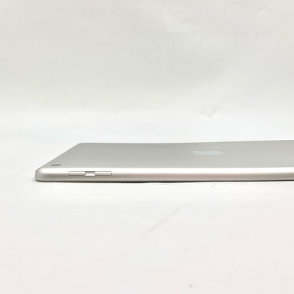 【全額返金保証】【最速発送】Apple iPad 第6世代 32GB シルバー Wi-Fi 動作確認済