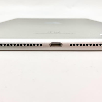【全額返金保証】【最速発送】Apple iPad 第6世代 32GB シルバー Wi-Fi 動作確認済