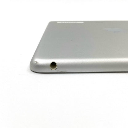 【全額返金保証】【最速発送】Apple iPad 第6世代 32GB シルバー Wi-Fi 動作確認済