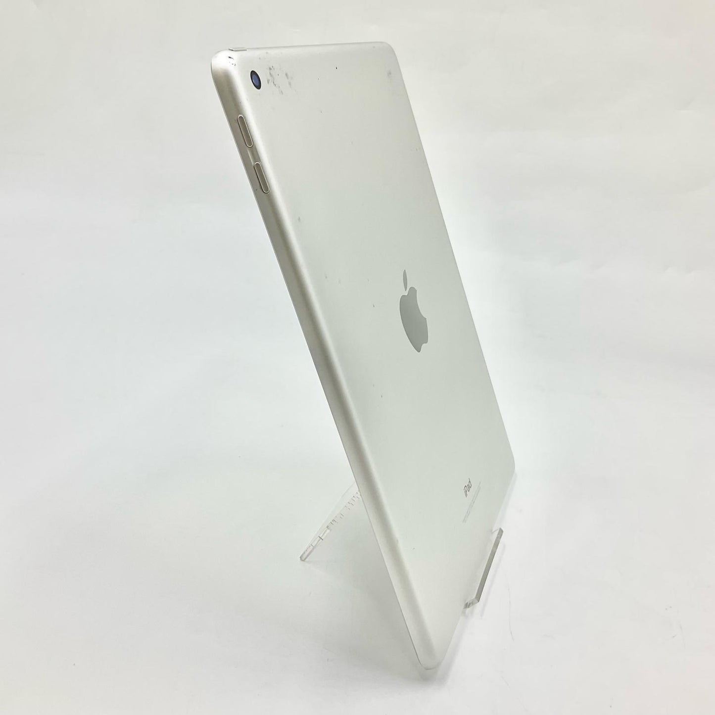 【全額返金保証】【最速発送】Apple iPad 第6世代 32GB シルバー Wi-Fi 動作確認済