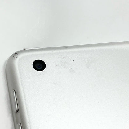 【全額返金保証】【最速発送】Apple iPad 第6世代 32GB シルバー Wi-Fi 動作確認済