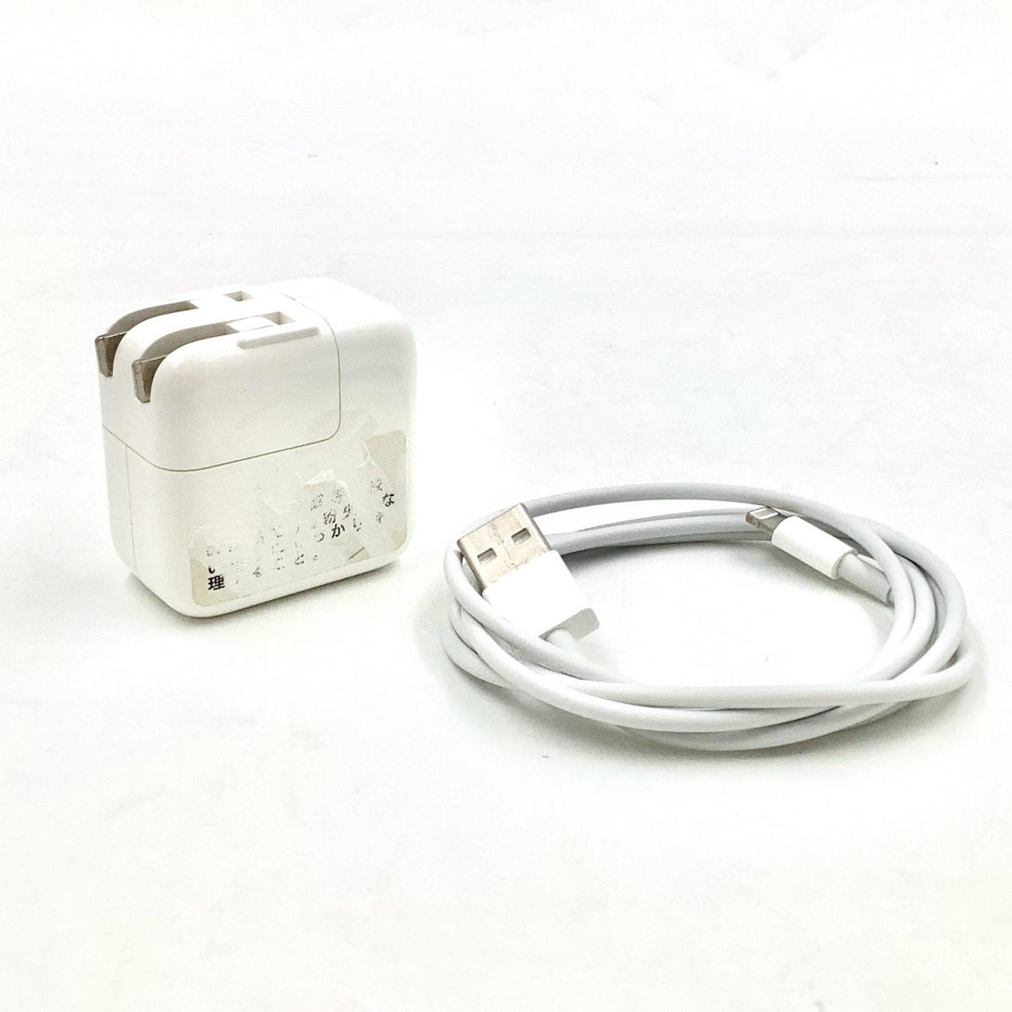 【全額返金保証】【最速発送】Apple iPad 第6世代 32GB シルバー Wi-Fi 動作確認済