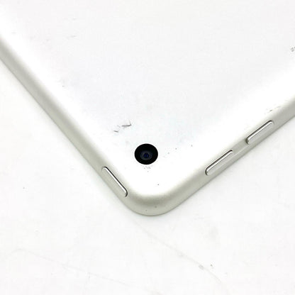 【全額返金保証】【最速発送】Apple iPad 第6世代 32GB シルバー Wi-Fi 動作確認済