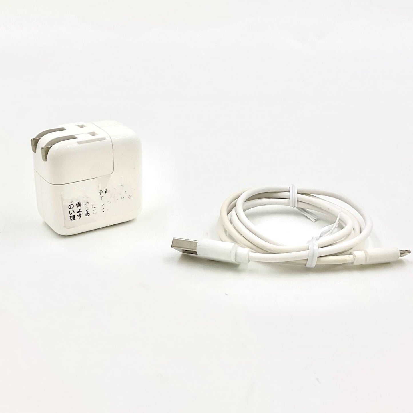 【全額返金保証】【最速発送】Apple iPad 第6世代 32GB シルバー Wi-Fi 動作確認済