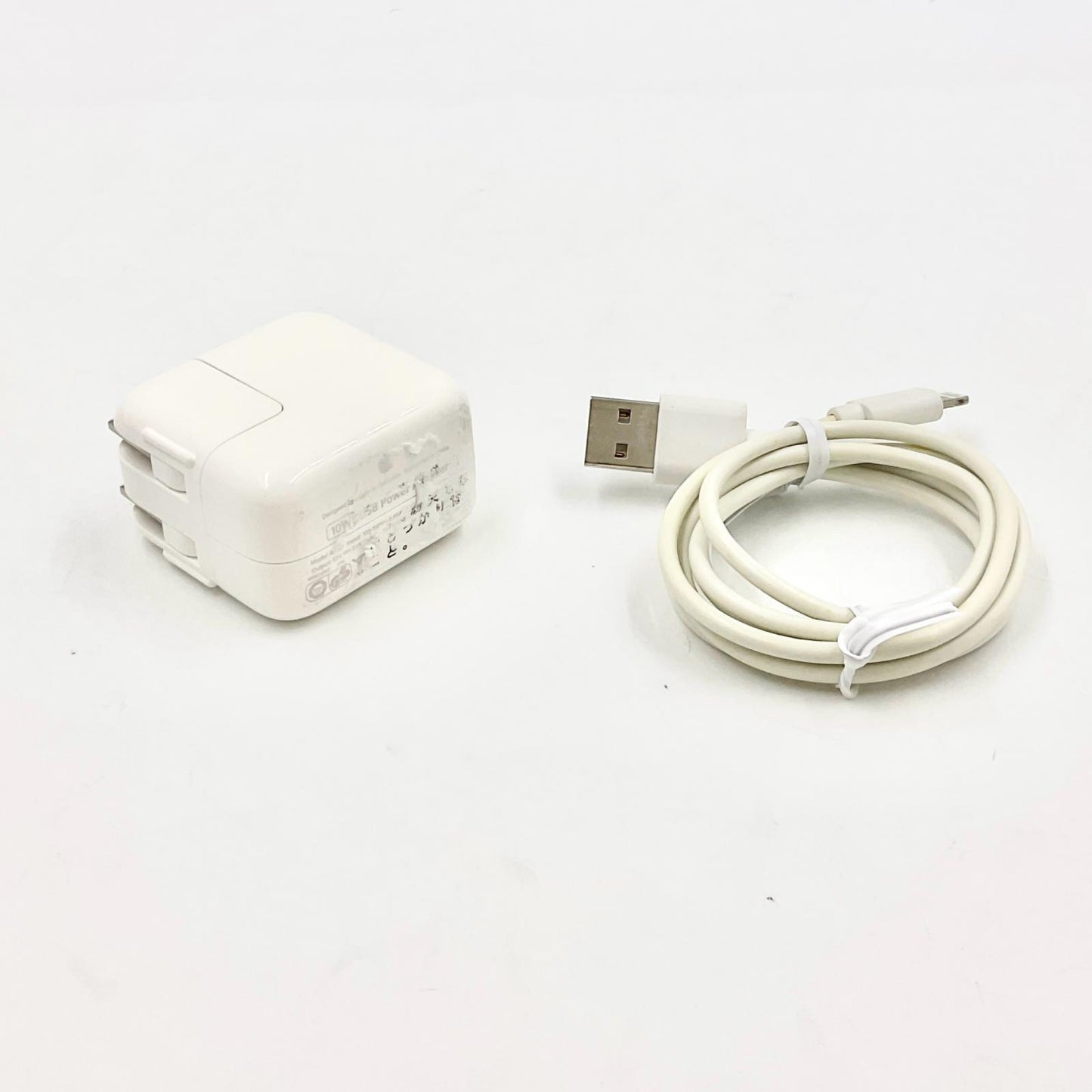 【全額返金保証】【最速発送】Apple iPad 第5世代 128GB シルバー Wi-Fi 動作確認済